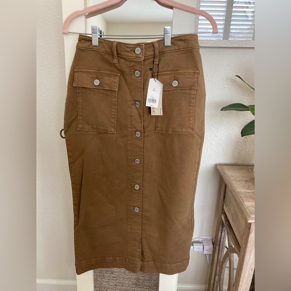 BR button down midi skirt. - Picture 2 of 8